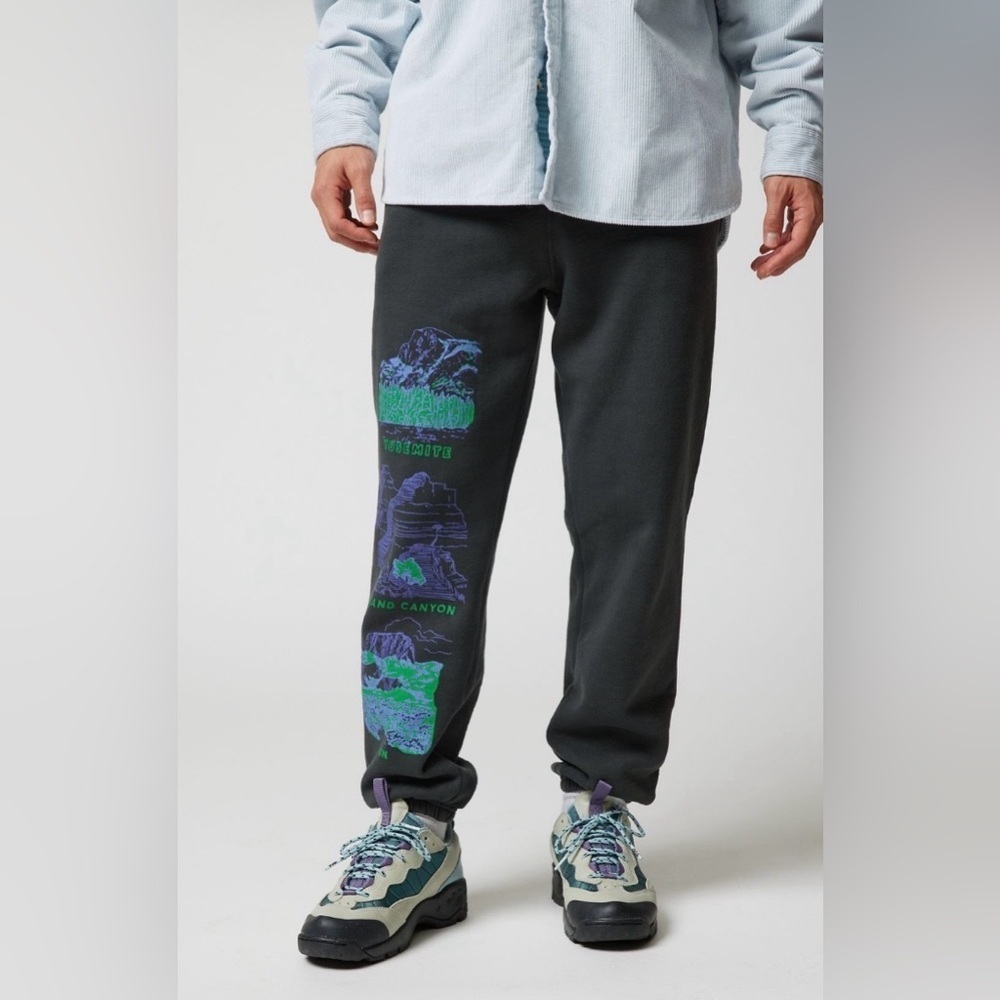 Urban Outfitters x Parks Project National Park Sweatpants Size Medium NWOT